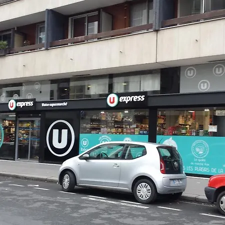 Tour Apartment *
